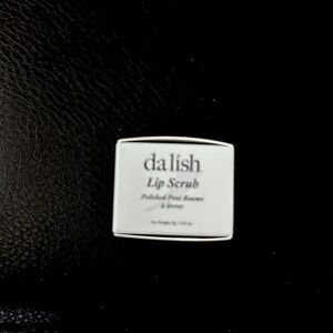Delish Lip Scrub BNWT